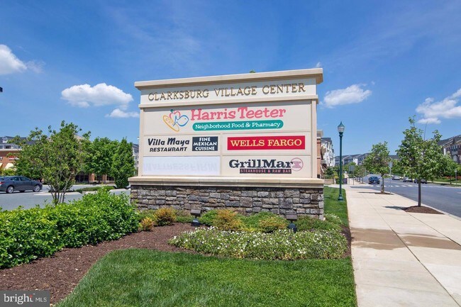 Building Photo - 11882 Country Squire Way