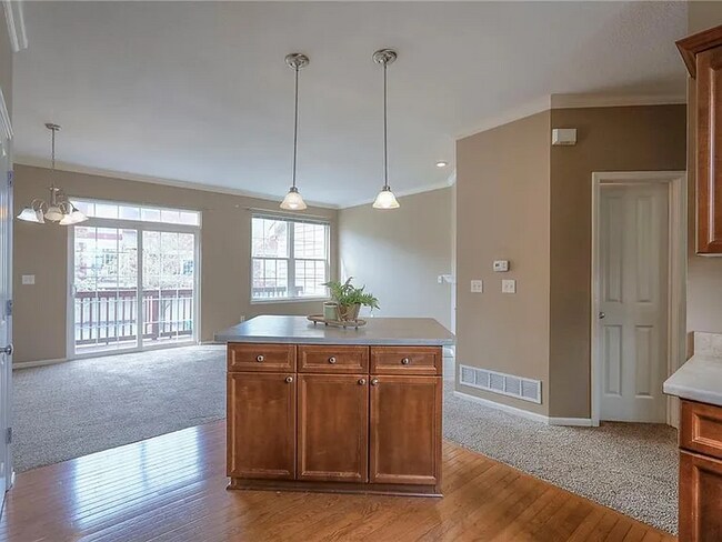 Foto del edificio - 15808 Conser St