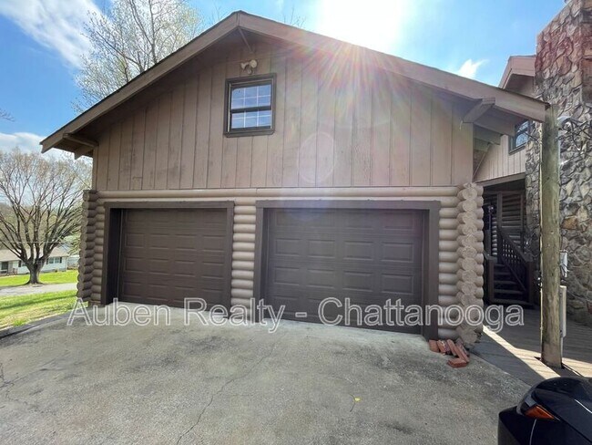 Foto del edificio - 2414 Briggs Ave