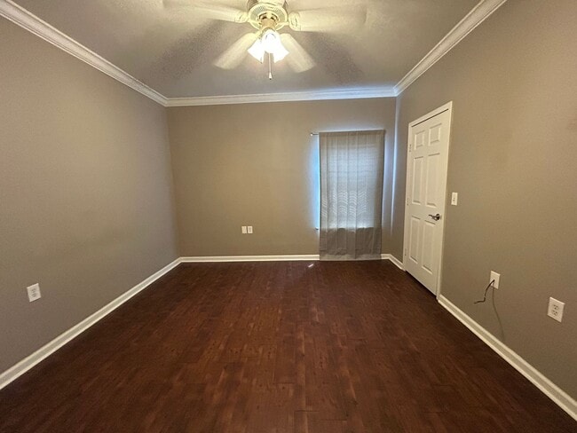 Building Photo - CONDO UNIT IN DENHAM SPRINGS