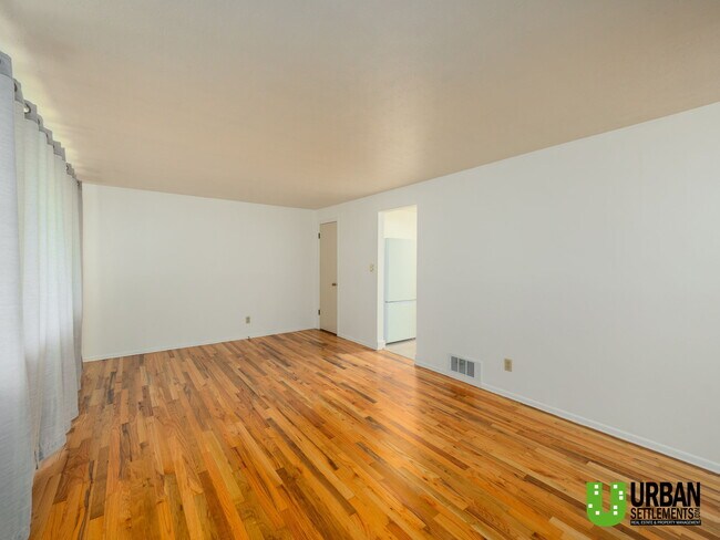 Foto del edificio - 1002 W Rockwell Ave
