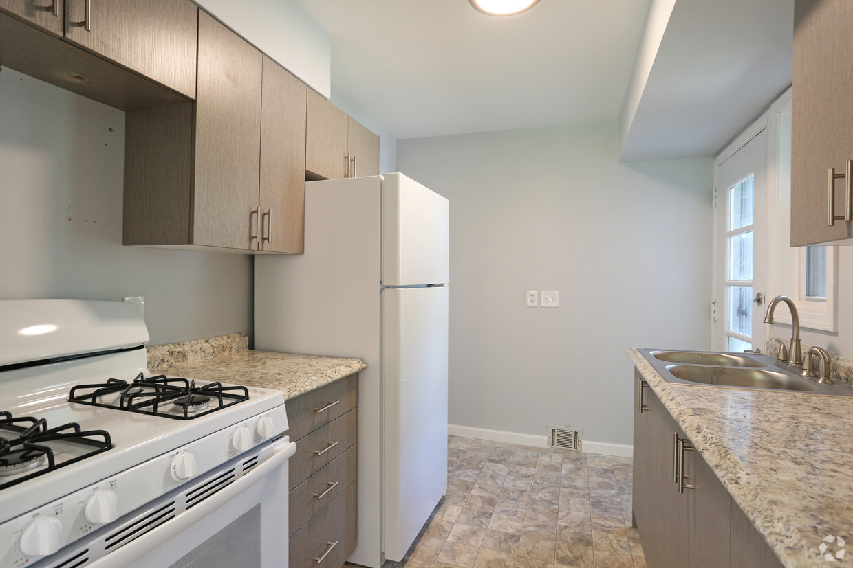 Foto principal - Hertel Avenue Townhomes