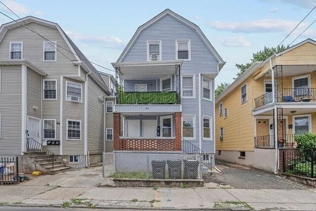 Building Photo - 44 Halstead St