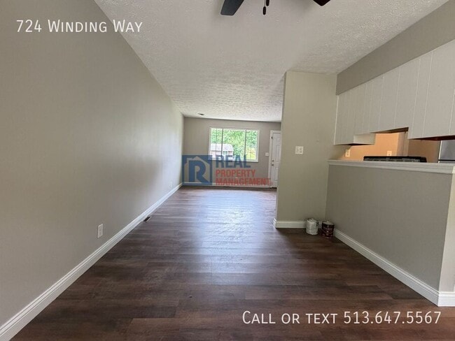 Building Photo - 724 Winding Way