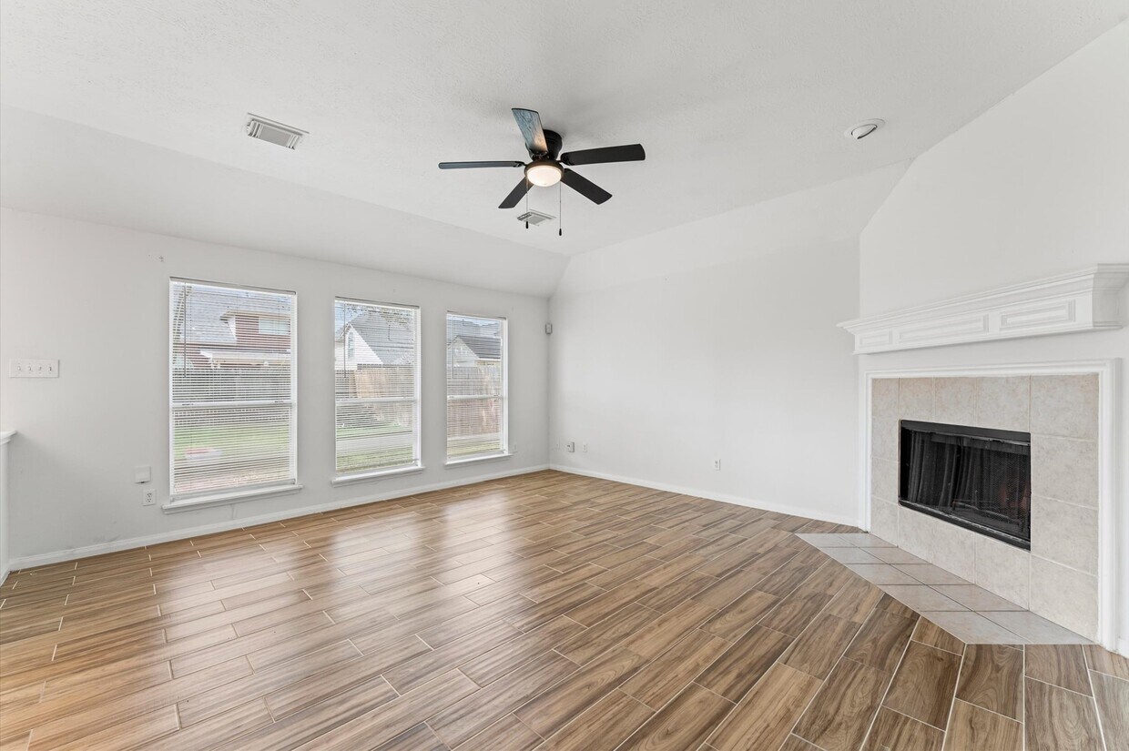 Building Photo - 12211 Bringate Ct