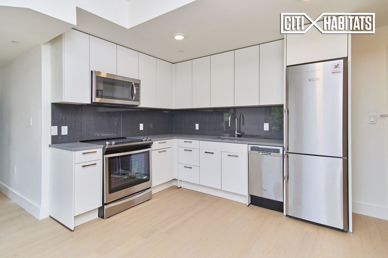 Primary Photo - 542 W 153rd St