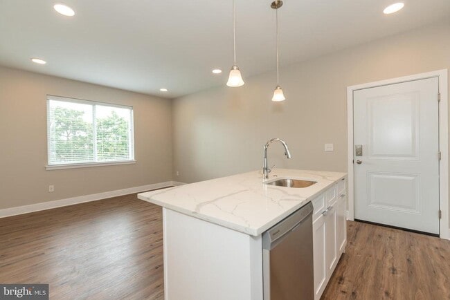 Photo - 2220 Master St Apartment