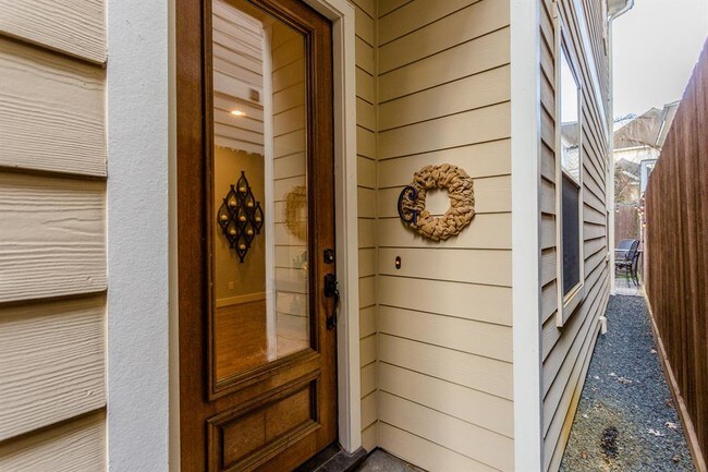 Building Photo - 1538 Dorothy St