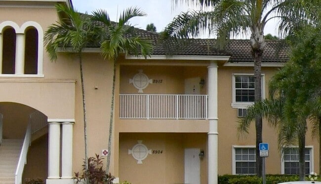 Building Photo - 8904 Sandshot Ct