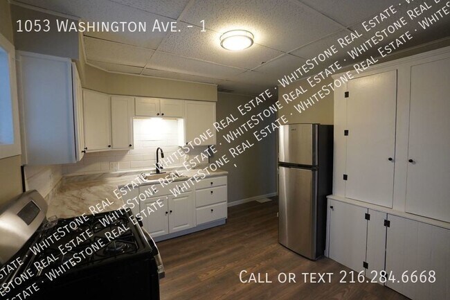 Building Photo - Updated 3 bedroom available now!