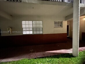 Building Photo - 20490 NW 7th Ct