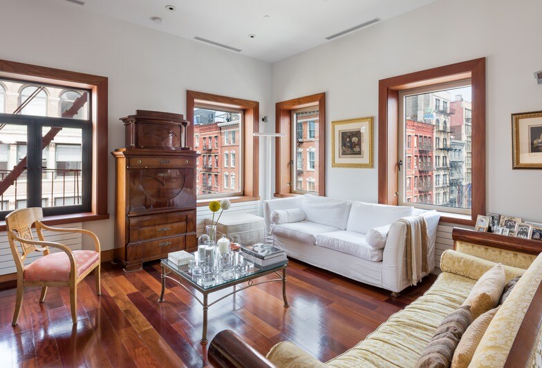 Foto principal - 402 W Broadway