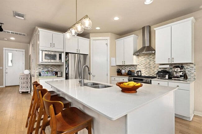 Foto del edificio - 2819 Corbin Ln