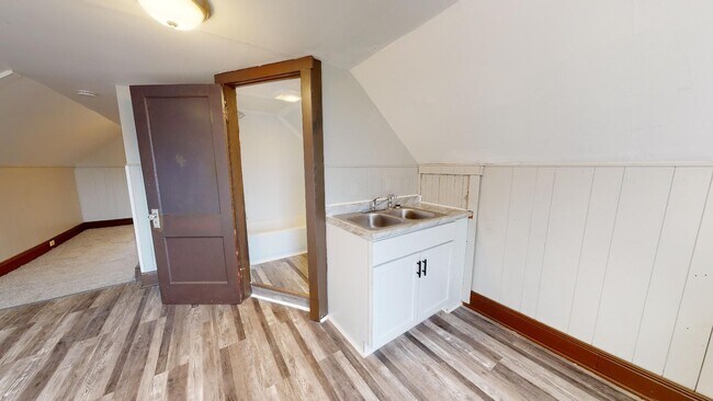 Foto del edificio - 3210 W.98th