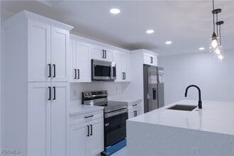 Building Photo - 4800 Nelson Dr