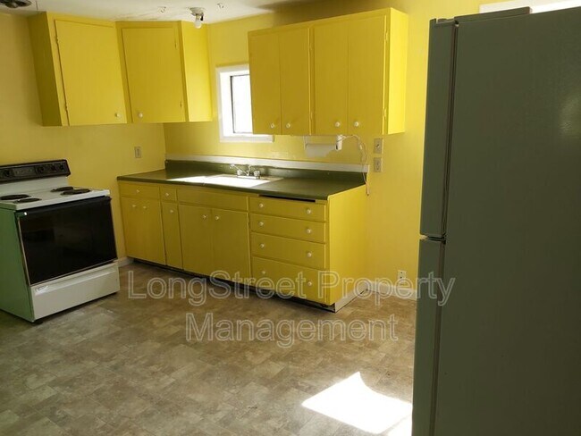 Foto del edificio - 2465 SW Pickford St
