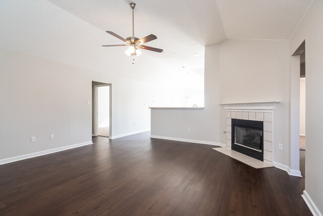 Foto del edificio - 13699 Fox Bend Ln