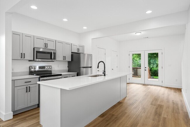 Foto del edificio - 530 Raymond St