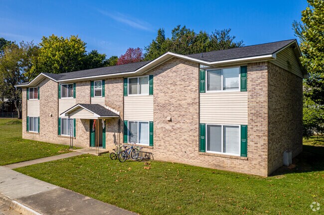 Apartments For Rent Near University Of Arkansas Fayetteville Ar Student Housing Apartments Com
