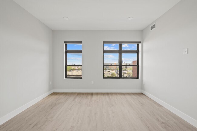 Foto del edificio - 187 Culver Ave