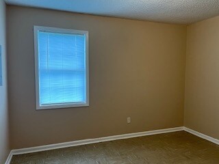 Building Photo - 464 Otis Dr