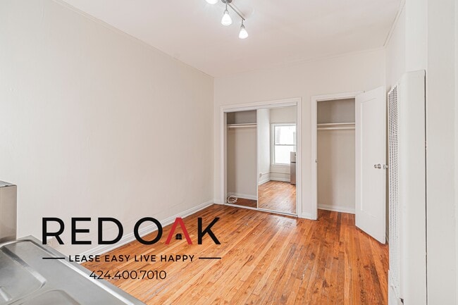 Building Photo - 836 Sanborn Ave