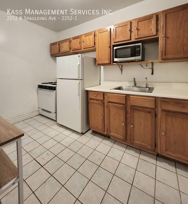 Building Photo - 2252 N Spaulding Ave