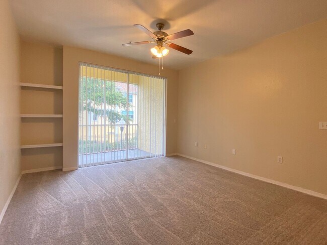 Foto del edificio - Second Floor 2BR/2BA Condo in Visconti in ...