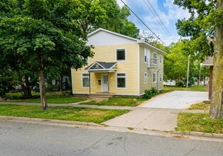 Building Photo - 410 5th Ave