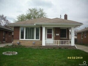 Building Photo - 18028 Empire Ave