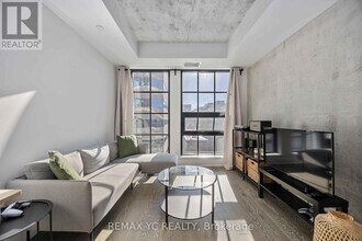 Building Photo - 608 Richmond St W