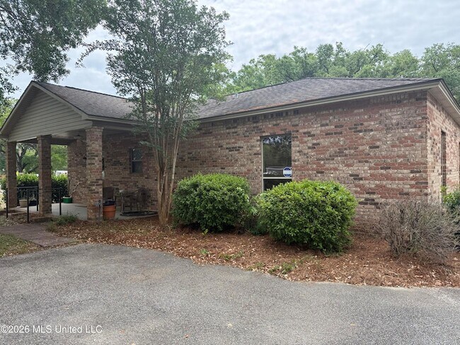 Foto del edificio - 4294 Popp's Ferry Rd