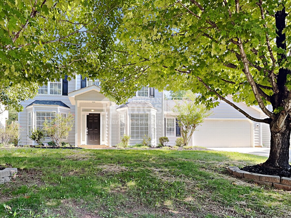 Primary Photo - 5918 Highland Grove Drive