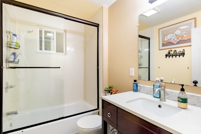 Foto del edificio - 1798 Morrill Ave