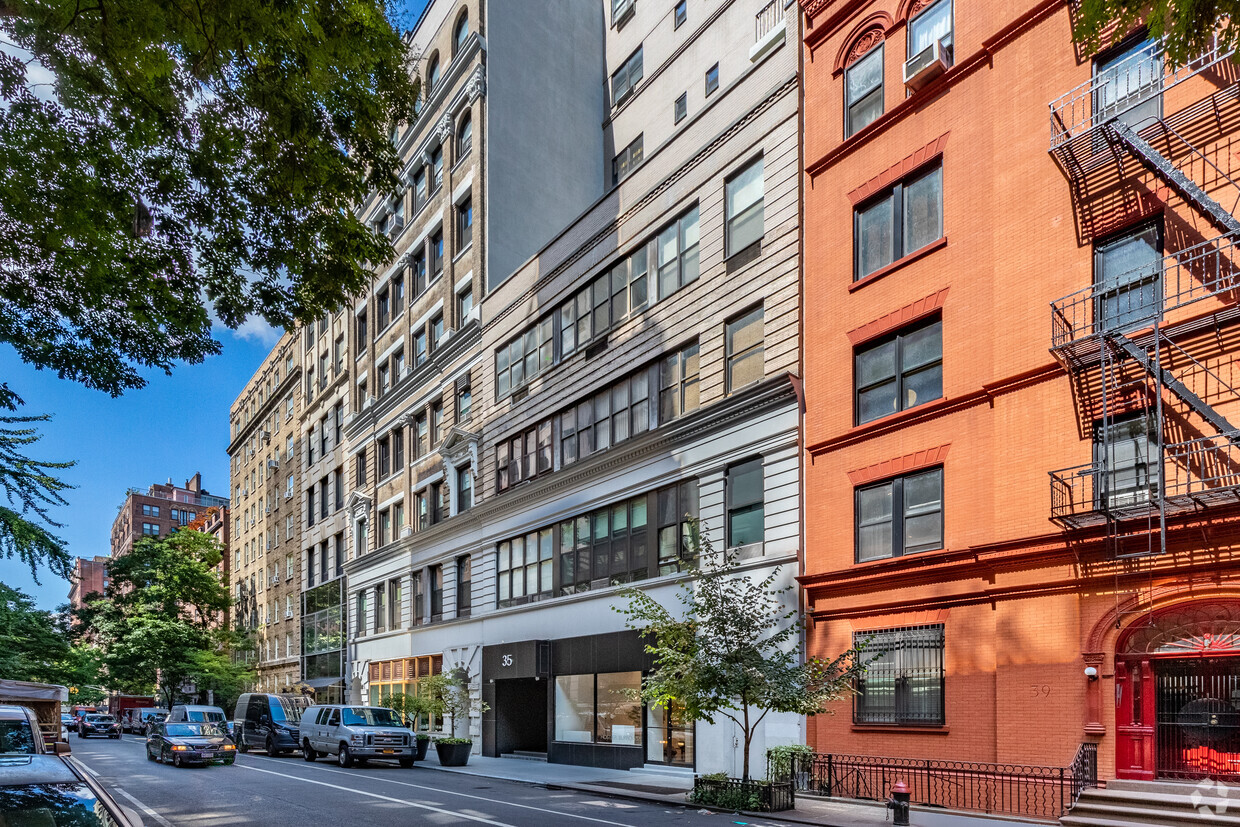 35 E 10th St, New York, NY 10003 - Apartments in New York, NY ...