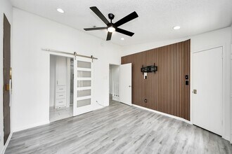 Building Photo - 3600 Jeanetta St