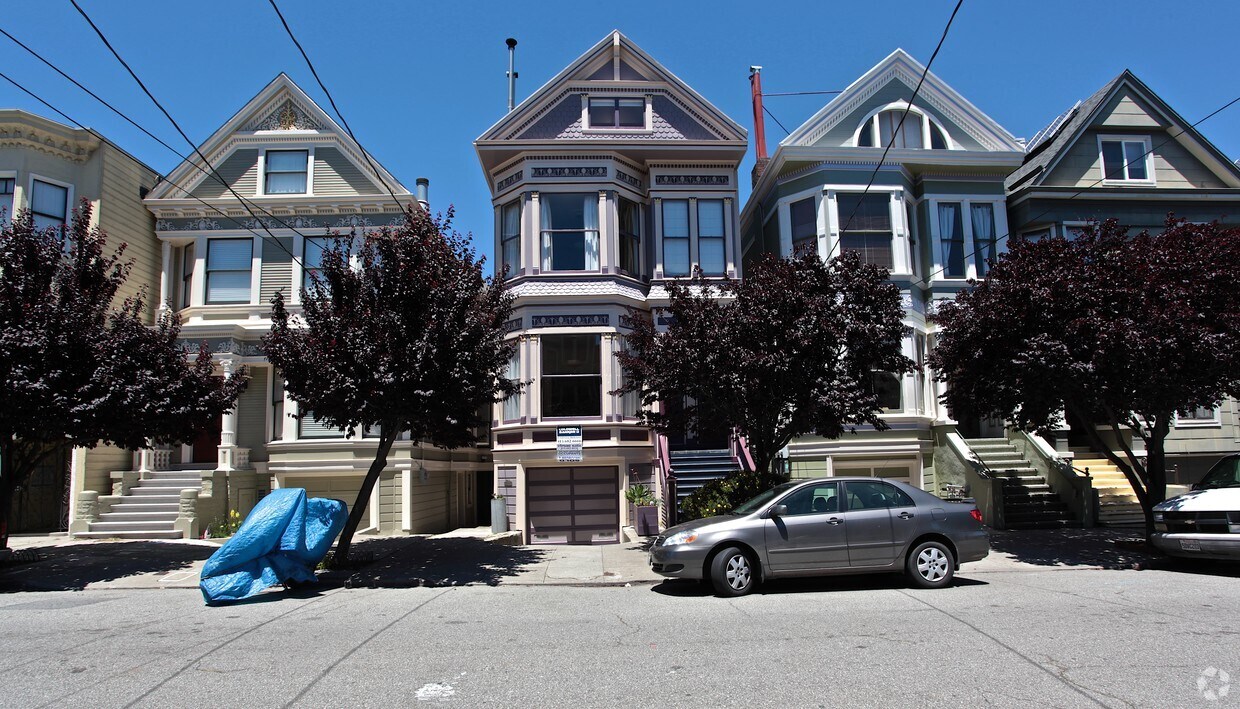 Building Photo - 1554 Grove