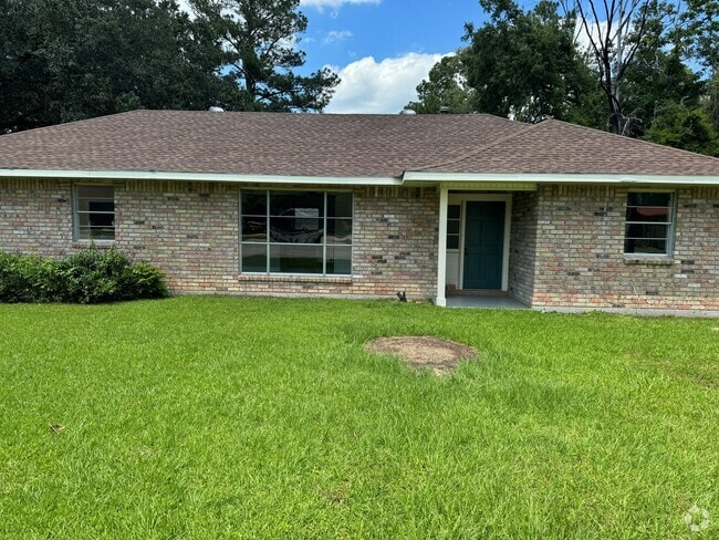 Building Photo - 14747 S Harrells Ferry Rd