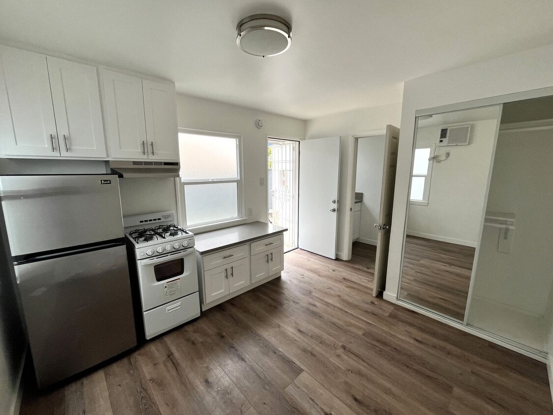 Interior Photo - Kelso