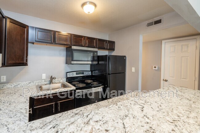 Foto del edificio - 2110 E 16th St N