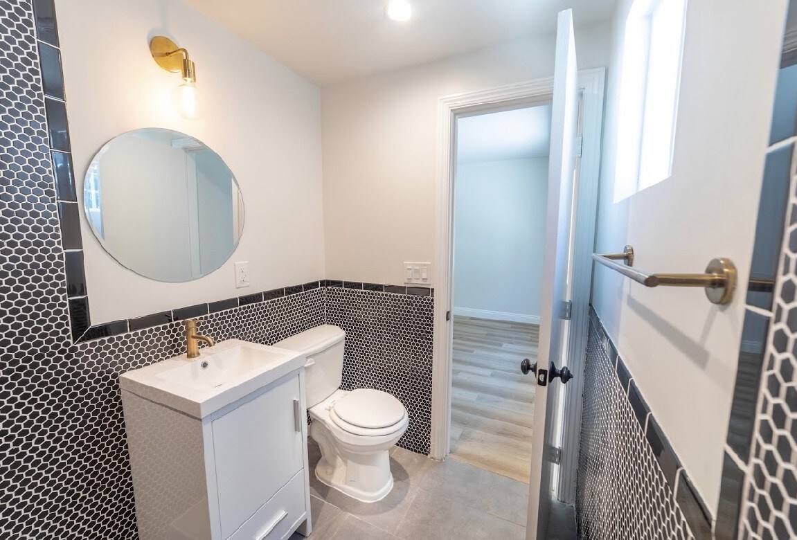 Foto principal - 2830 S Sepulveda Blvd