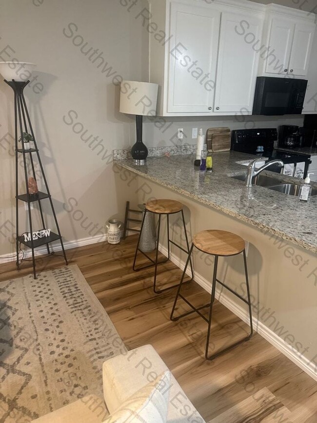 Foto del edificio - 3116 Westminster Dr