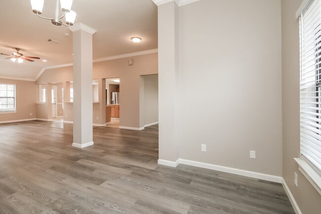 Building Photo - 410 Wisdom St