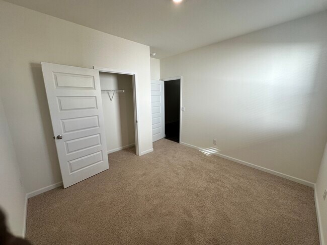 Foto del edificio - 134 Oakchase Pk Ln