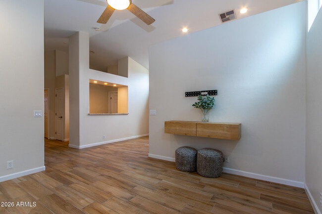 Building Photo - 3226 E Wahalla Ln