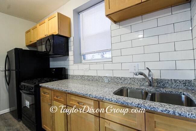 Foto del edificio - 6607 S Greenwood Ave