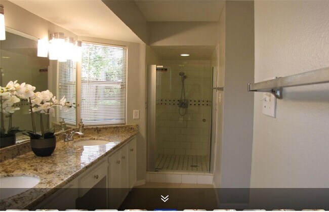 Foto del edificio - 11423 Wickersham Ln