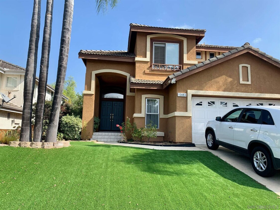 Primary Photo - 13683 Essence Rd
