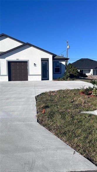 Foto del edificio - 1009 NE 15th Ln