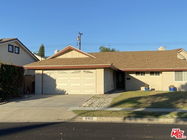 Foto principal - 8102 Acacia St